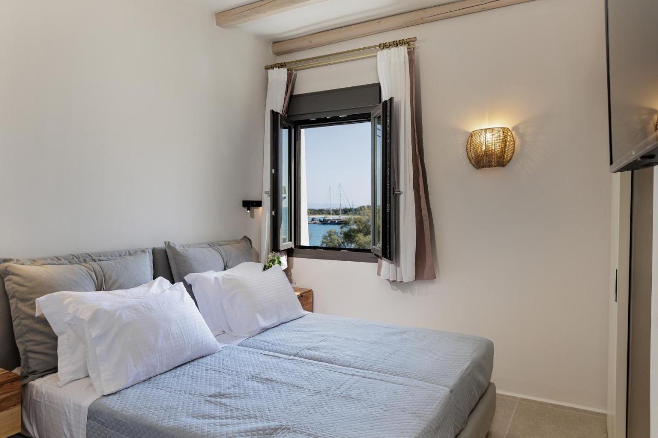 Aesthete Suites Agia Anna  Extérieur photo