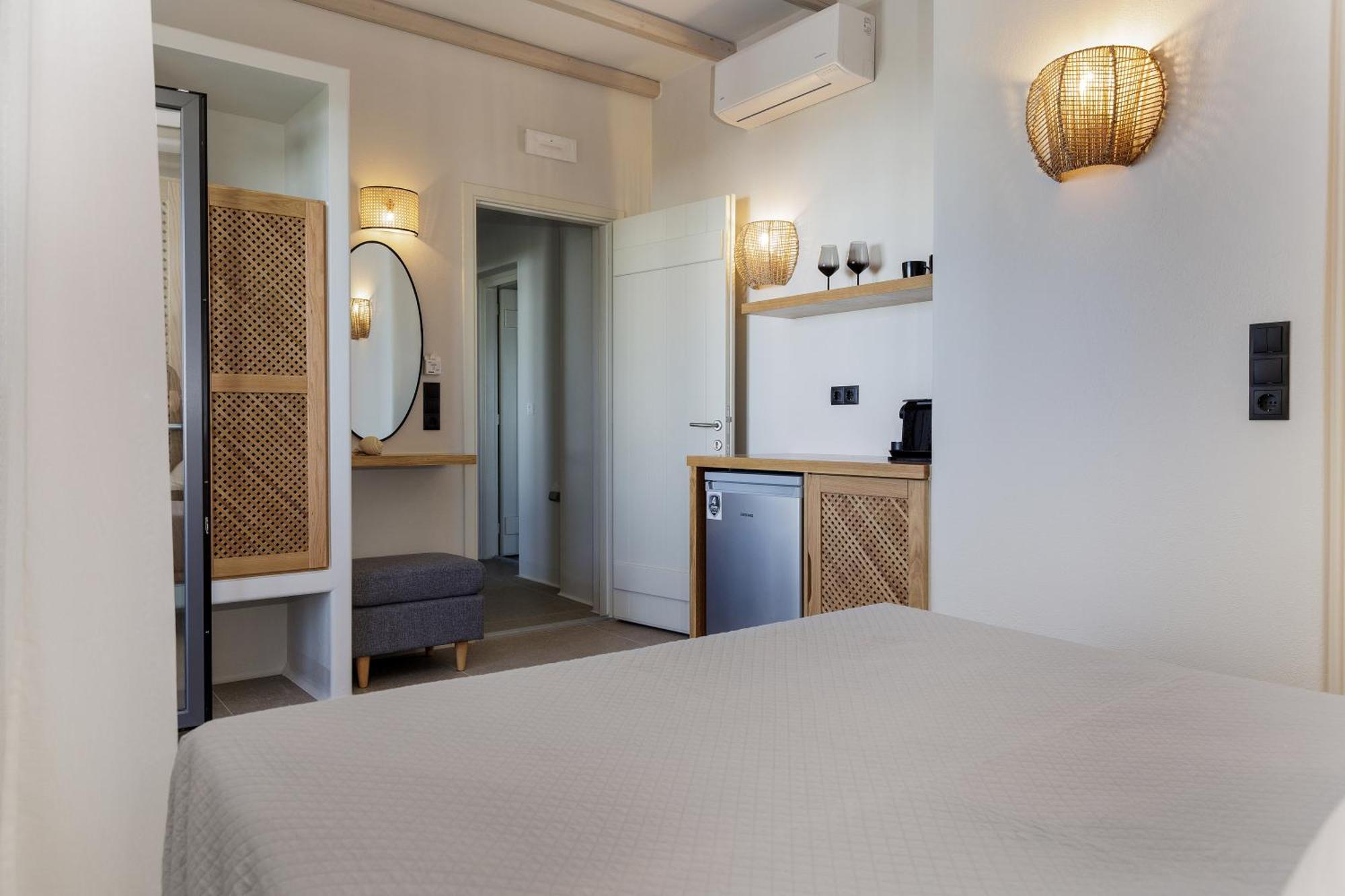 Aesthete Suites Agia Anna  Extérieur photo